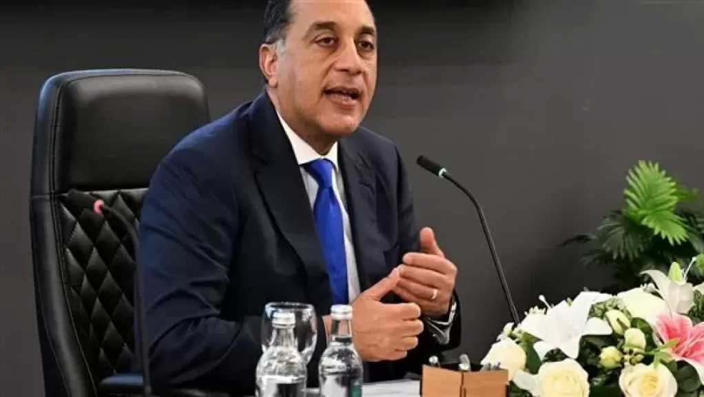 رئيس الوزراء يبدأ جولة ميدانية بعدد من المشروعات التنموية والخدمية بالأقصر