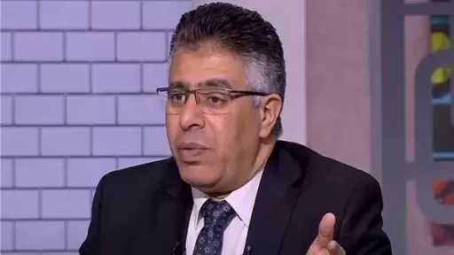 عماد الدين حسين: الانخفاض التاريخي للديون مرهون بزيادة الإنتاج