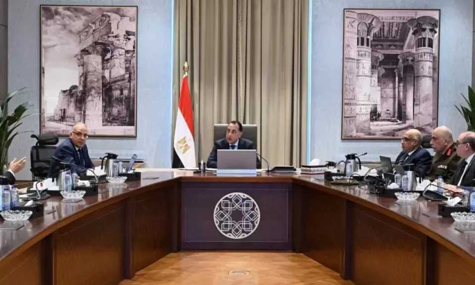 رئيس الوزراء يتابع الموقف التنفيذي لأعمال اللجنة المشتركة المشكلة لتصويب تواجدات طرح النهر