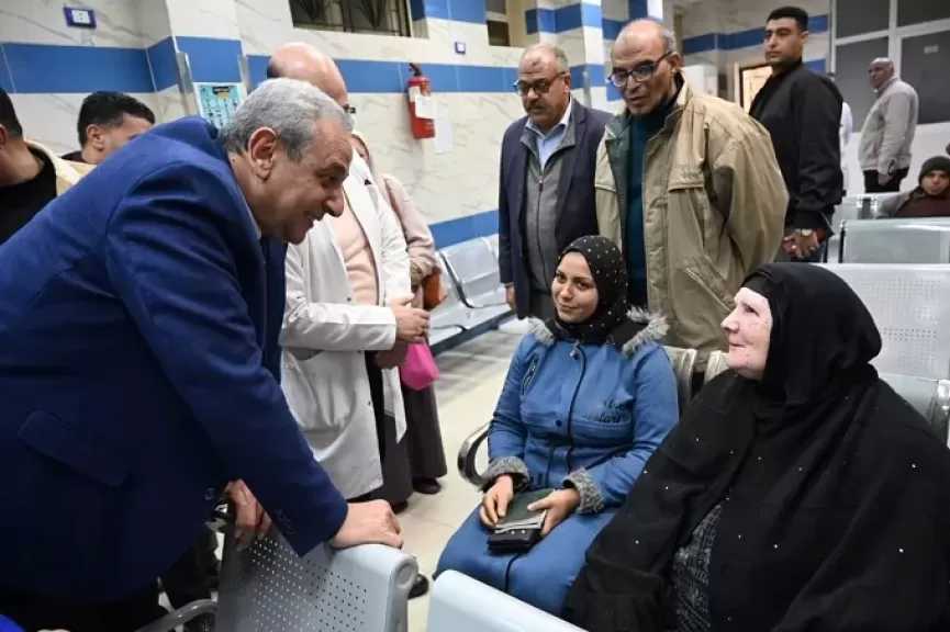 محافظ الغربية يجري جولة مفاجئة داخل عيادة أحمد عرابي الشاملة بكفر الزيات
