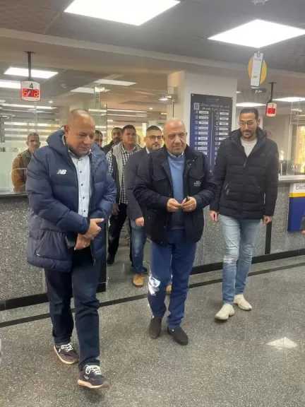 وزير الكهرباء يتفقد مركز خدمة المواطنين ومحطة المحولات بمدينة بورفؤاد محافظة بورسعيد