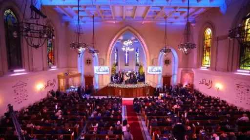 وزير الثقافة يشارك أبناء الطائفة الإنجيلية احتفالهم بعيد الميلاد المجيد بكنيسة قصر الدوبارة