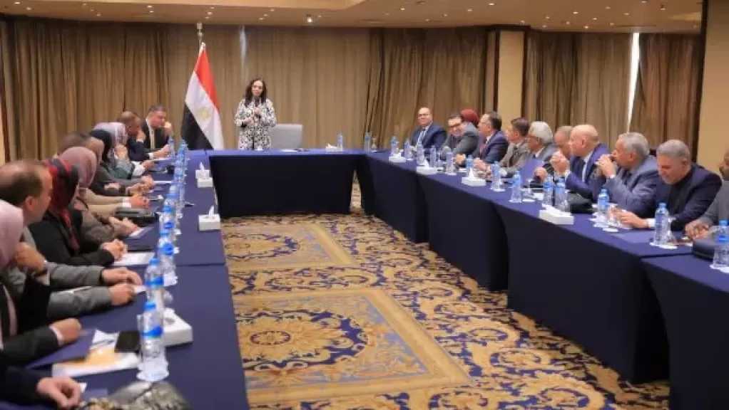 وزيرة التضامن: تحرك فوري ورصد ميداني لحالات الأطفال والكبار بلا مأوى