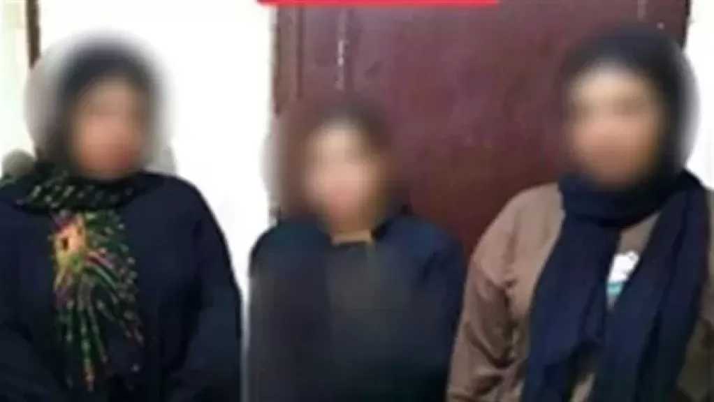 القبض على 3 سيدات لاتهامهن بسرقة المواطنين بوسائل المواصلات