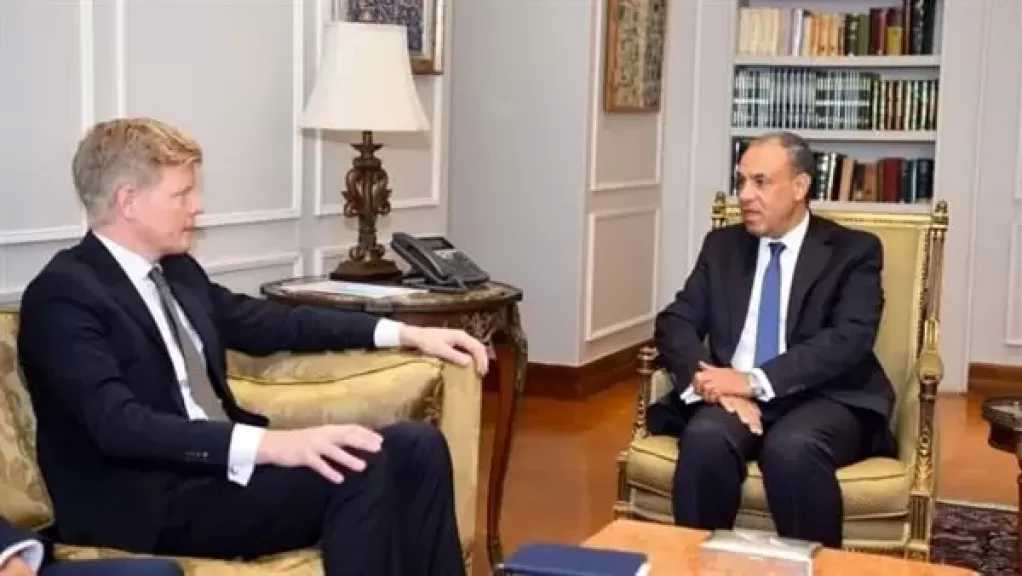 وزير الخارجية يلتقي المبعوث الأممي الخاص إلى اليمن