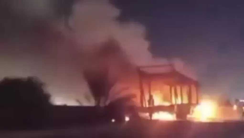 حريق يلتهم سيارة نقل ثقيل دون إصابات على الطريق الصحراوي بالإسكندرية