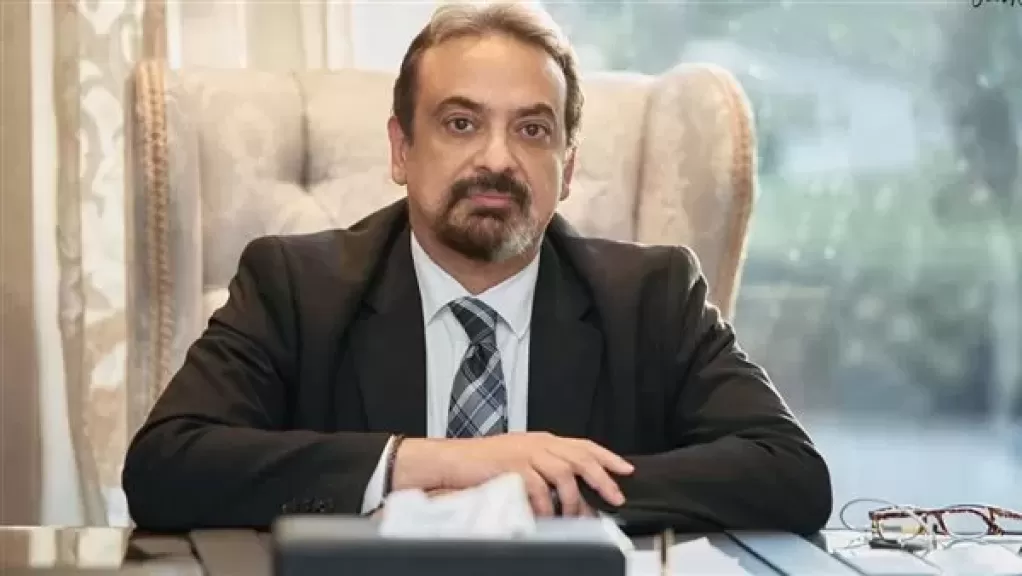 ”محامي” يحقن المرضى بحقن مجهولة.. الصحة تفجر مفاجأة وتغلق 300 مركز ”نصب” للتخسيس