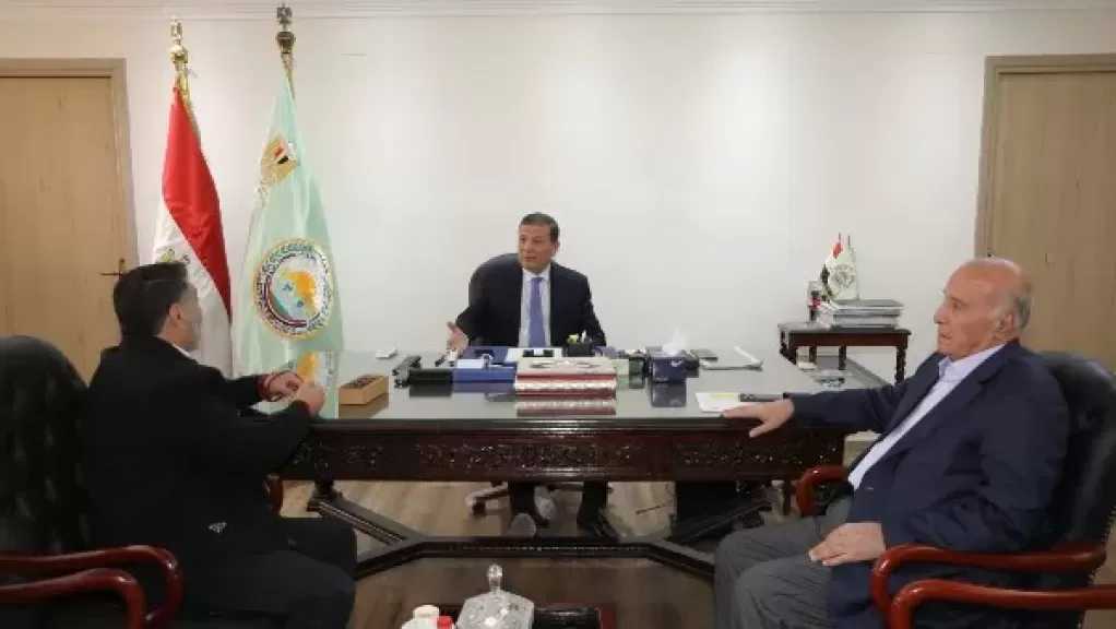 وزير الزراعة واتحاد الدواجن يتفقان على ضبط الأسعار ودعم المربين وزيادة المعروض قبل رمضان