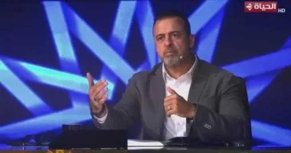 دولة التلاوة.. مصطفى حسنى: أعظم لقب للإنسان بعد النبوة هو العبد النافع