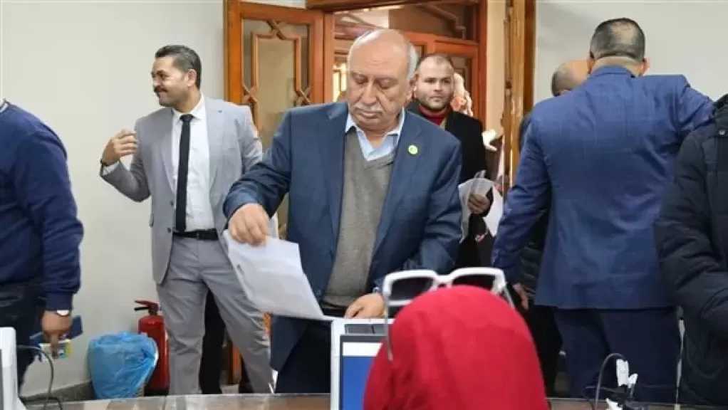 المهندس أحمد عثمان يتقدم بأوراق ترشحه رسميًا لمنصب نقيب المهندسين