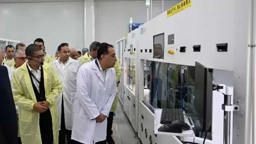 رئيس الوزراء يفتتح مجمع مصانع ”إيليت سولار” لتكنولوجيا الطاقة الشمسية بالمنطقة الصناعية بالسخنة باستثمارات 116 مليون دولار