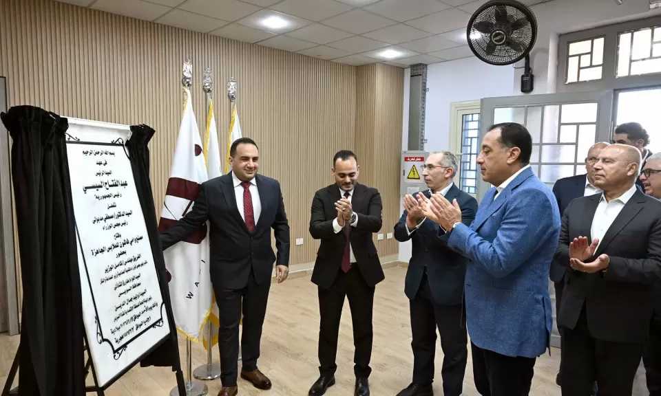 رئيس الوزراء يفتتح مصنع ”وامي فاشون” للملابس الجاهزة والمفروشات بمنطقة السخنة الصناعية