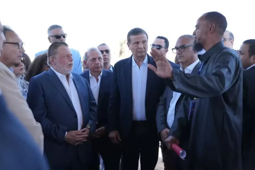 خط أحمر