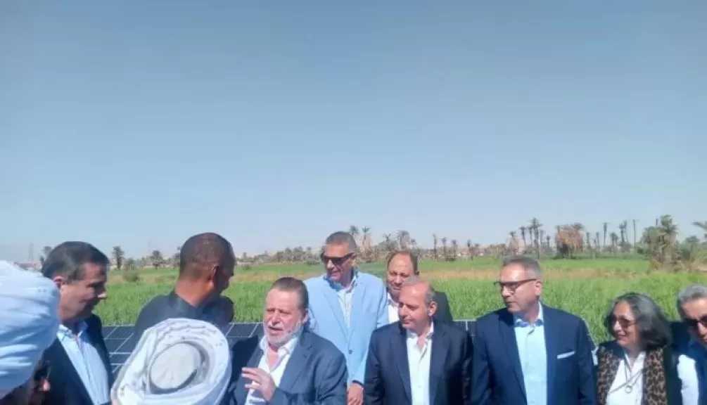 محافظ البنك المركزي ورئيسا بنكي الأهلي ومصر يتفقدون عددًا من المشروعات التنموية والخدمية في قرى نصر النوبة بأسوان