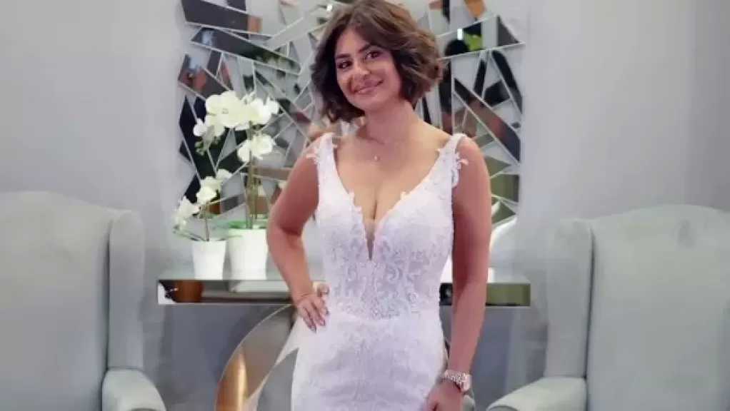 بعد مشاركتها فيديو بفستان زفاف.. منة فضالى تكشف حقيقة زواجها