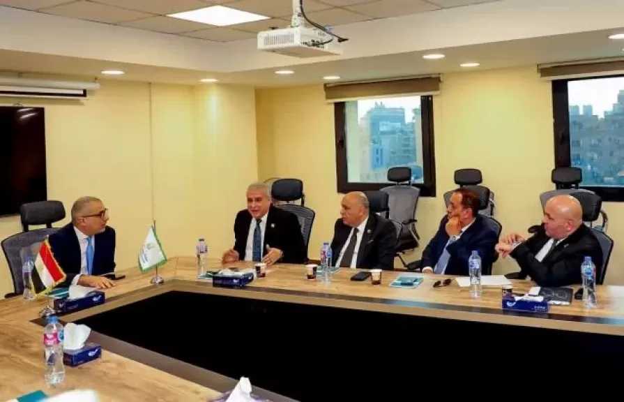 رئيس البنك الزراعي المصري يلتقي أعضاء لجنة الزراعة بمجلس الشيوخ لبحث جهود التنمية الزراعية ودعم صغار المزارعين