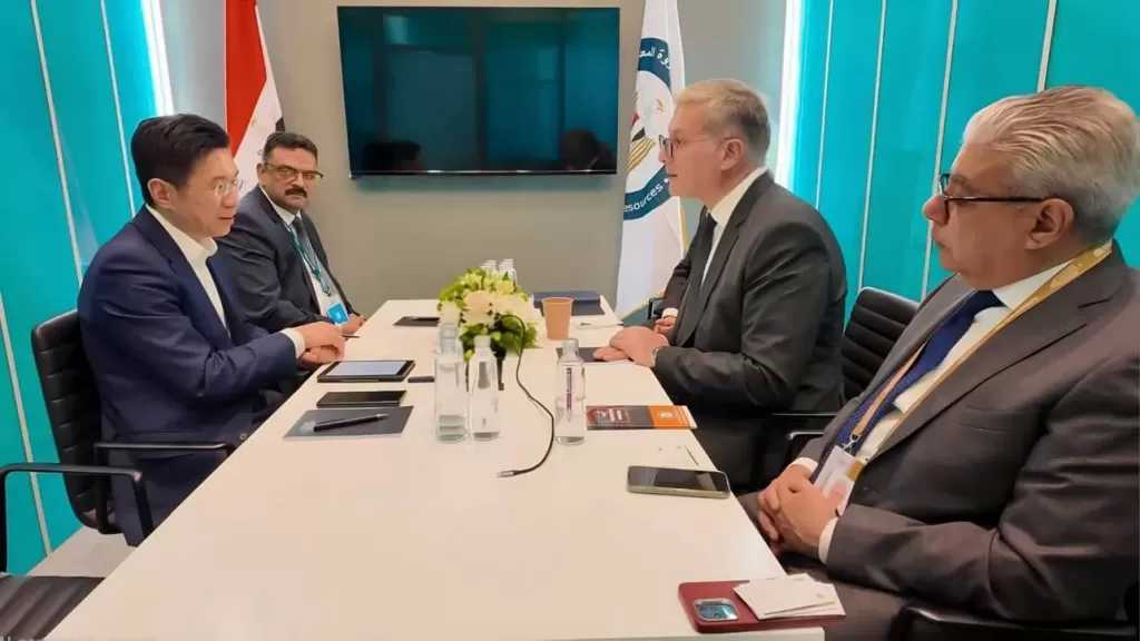 وزير البترول يناقش مع شركات صينية وبرازيلية كبري للتعدين مجالات الاستثمار في مصر