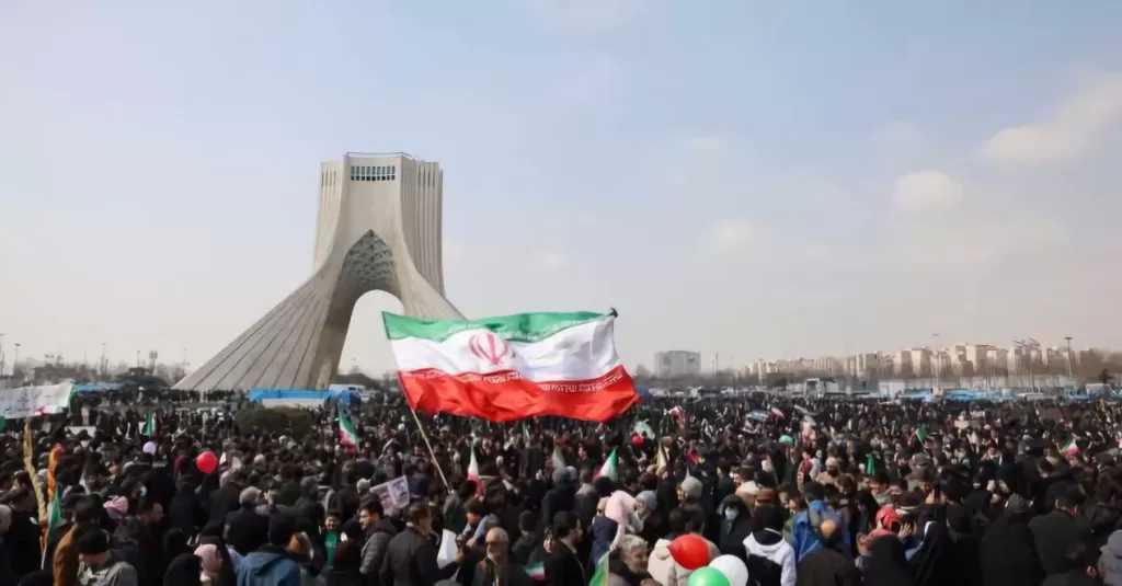 وول ستريت جورنال: دول الخليج تحاول ثني ترامب عن مهاجمة إيران