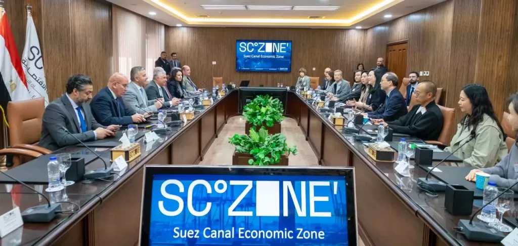رئيس اقتصادية قناة السويس يستقبل وفدًا من مجلس تنمية التجارة في هونج كونج