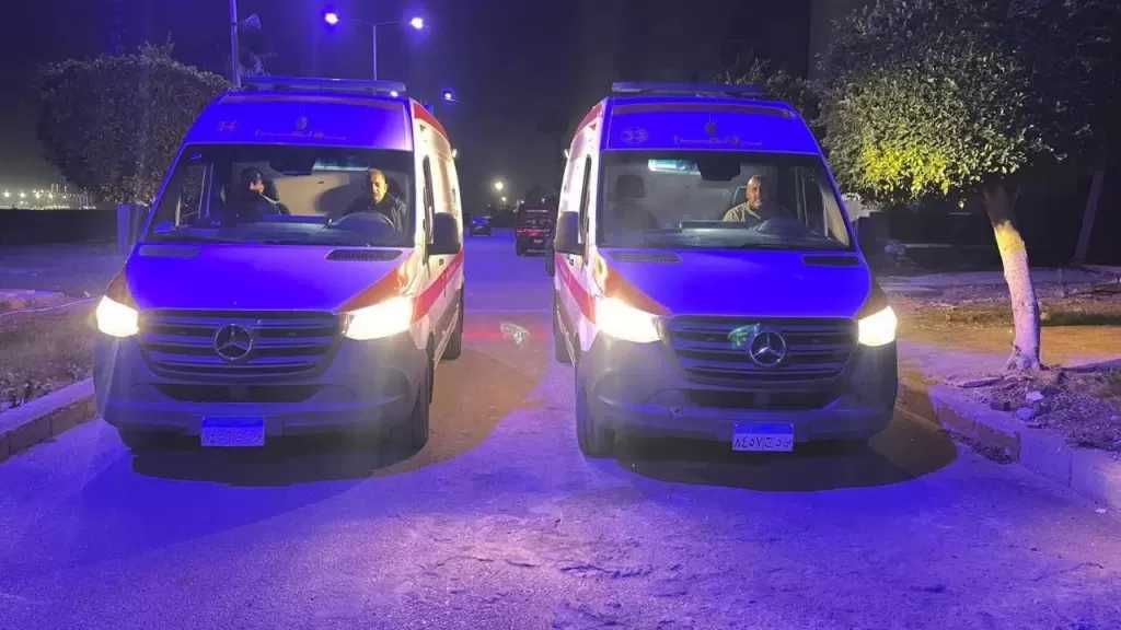 الفريق أسامة ربيع: ”نجاح جهود الإنقاذ البحري في إنقاذ طاقم سفينة البضائع ” FENER” بعد زيادة انحراف السفينة واتجاهها إلى الغرق”