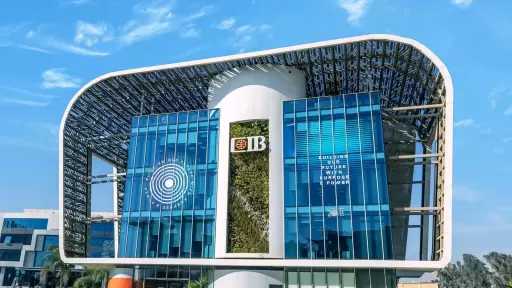 الرقابة المالية تكرم التجاري الدولي CIB لتصدره تقييم تقارير الإفصاح عن الاستدامة والمناخ