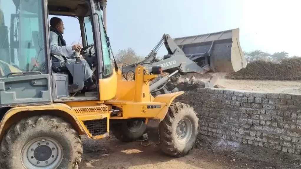 محافظ الجيزة: إزالة 325 حالة تعدي خلال المرحلة الأولى من الموجة الـ28 للحفاظ على الرقعة الزراعية