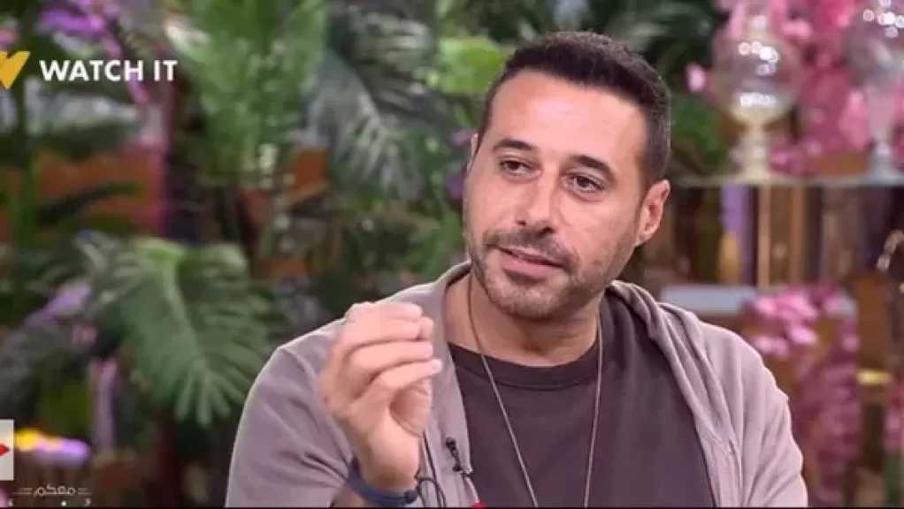 أحمد السعدني يهنئ شقيقته بإصدار كتابها الجديد