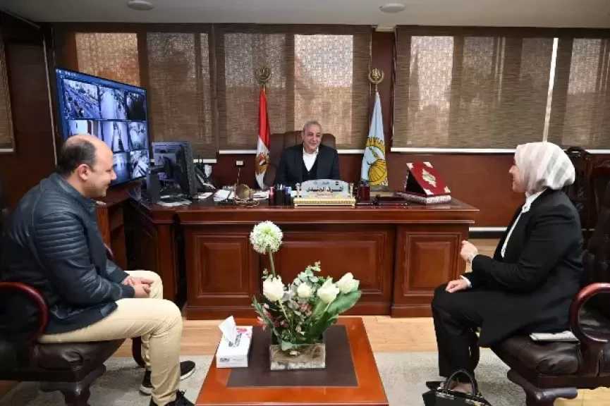 محافظ الغربية يناقش مطالب المواطنين وحل مشاكلهم | صور