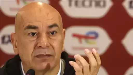 وائل جمعة يفتح النار على حسام حسن