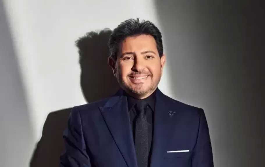 نقيب المهن الموسيقية يطالب بالدعاء للفنان هاني شاكر بعد وعكته الصحية