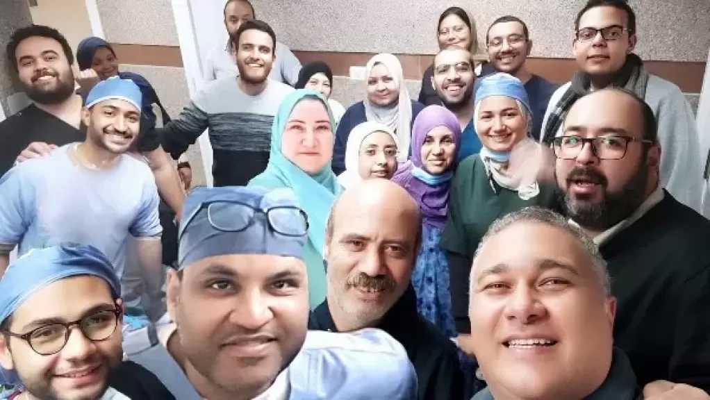 بتكلفة 267 ألف جنيه.. أول عملية زراعة قوقعة لطالبة على نفقة جامعة القاهرة