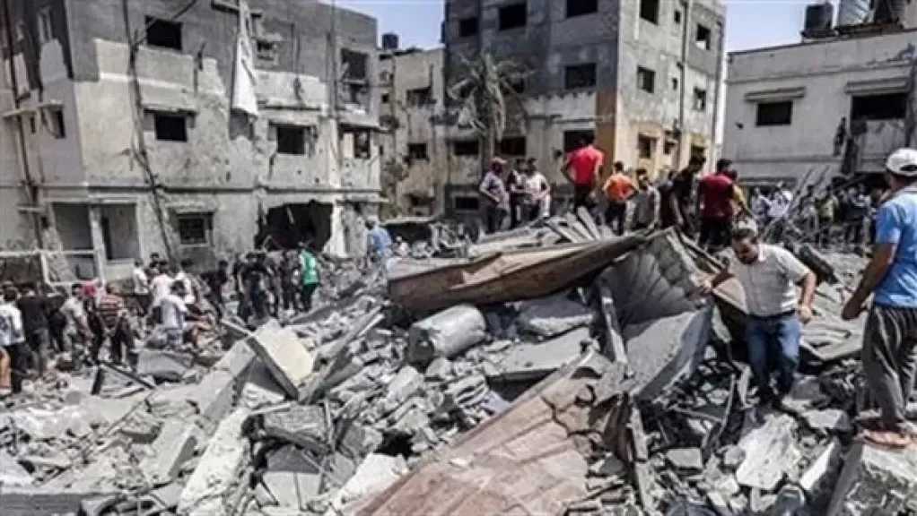 إصابات بقصف مسيّرة إسرائيلية في حي الزيتون وتأكيدات إسرائيلية بتدمير واسع بغزة