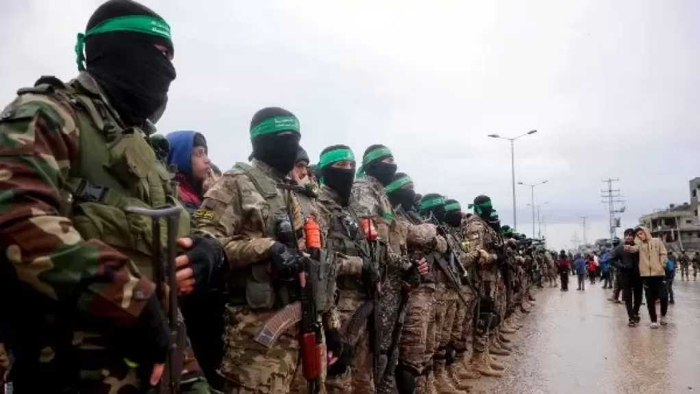 حماس: 9300 أسير في سجون الاحتلال بينهم آلاف المعتقلين بلا تهمة