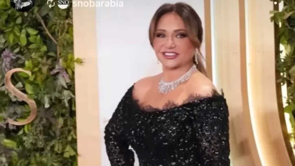 بالأسود.. ليلي علوي تتألق في أحدث ظهور