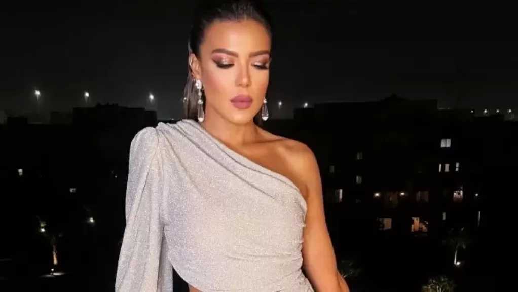 بفستان جريء.. ناهد السباعي تخطف الأنظار