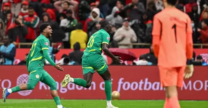 الاتحاد الإفريقي يفتح تحقيقًا عاجلًا في أحداث مباراة المغرب والسنغال