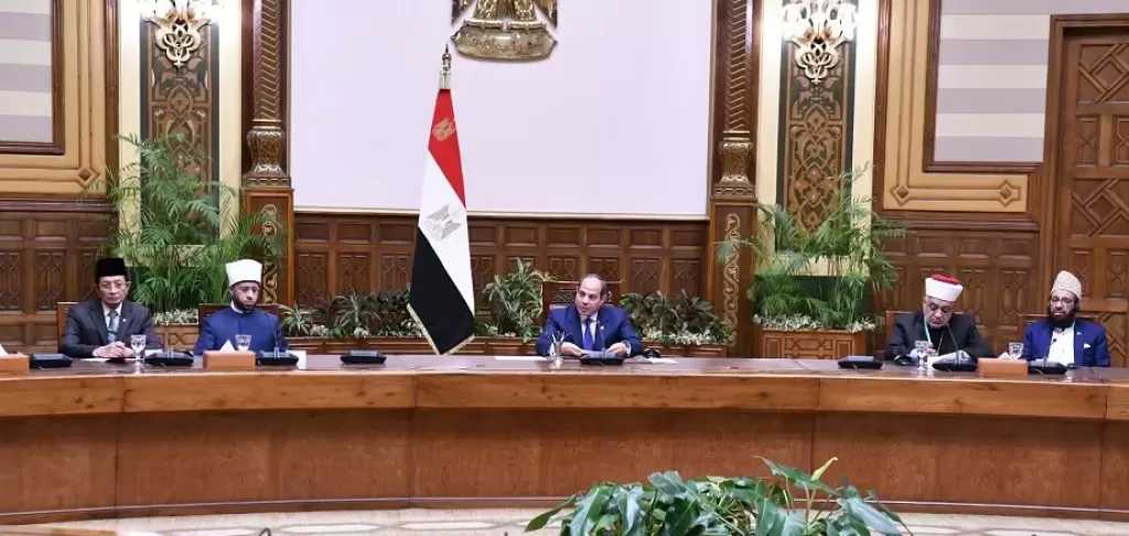 الرئيس السيسي: بناء الإنسان وصياغة خطاب ديني مستنير هما السبيل لمواجهة التطرف وصون الأوطان