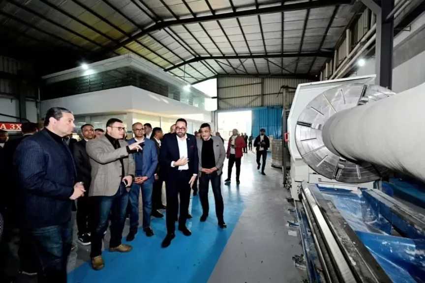 وزير الإسكان ومحافظ الدقهلية يتفقدان مشروع محطة معالجة الصرف الصناعي بجمصة