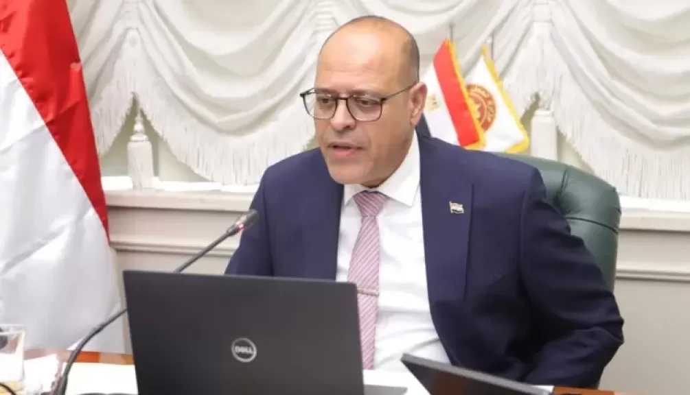 وزارة العمل تعلن موعد إجازة عيد ثورة 25 يناير للعاملين بالقطاع الخاص