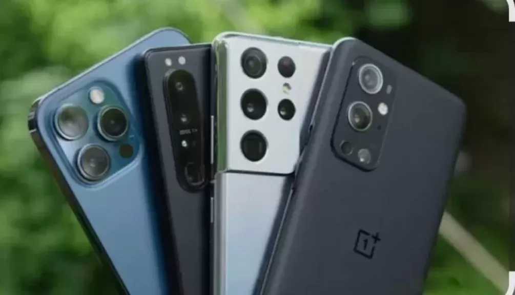 الجمارك تعلن موعد انتهاء فترة الإعفاء الاستثنائي لأجهزة الهاتف المحمول الواردة من الخارج بصحبة الراكب