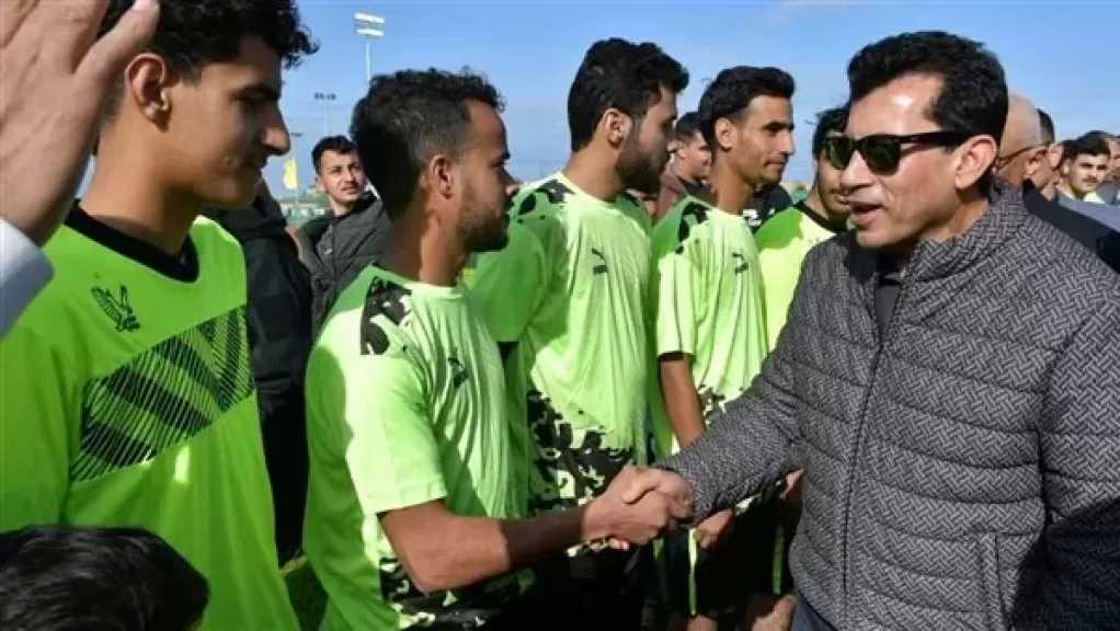 وزير الرياضة يفتتح أعمال تطوير مركز شباب مدينة الشيخ زويد في مستهل جولته بشمال سيناء