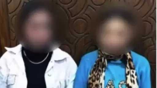 سقوط سيدتين بتهمة الإعلان عن الأعمال المنافية للآداب عبر تطبيقات الهاتف