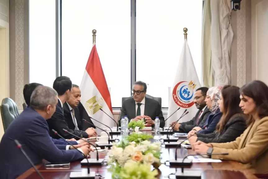 وزير الصحة يبحث التعاون مع رئيس مدينة الدواء المصرية «جيبتو فارما» ووفد رفيع المستوى من شركة Gan & Lee الصينية