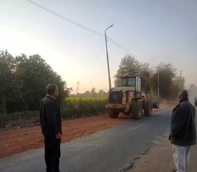 محافظ أسوان يوجه الوحدة المحلية في إدفو بتمهيد الطريق المؤدي لمصنع السكر