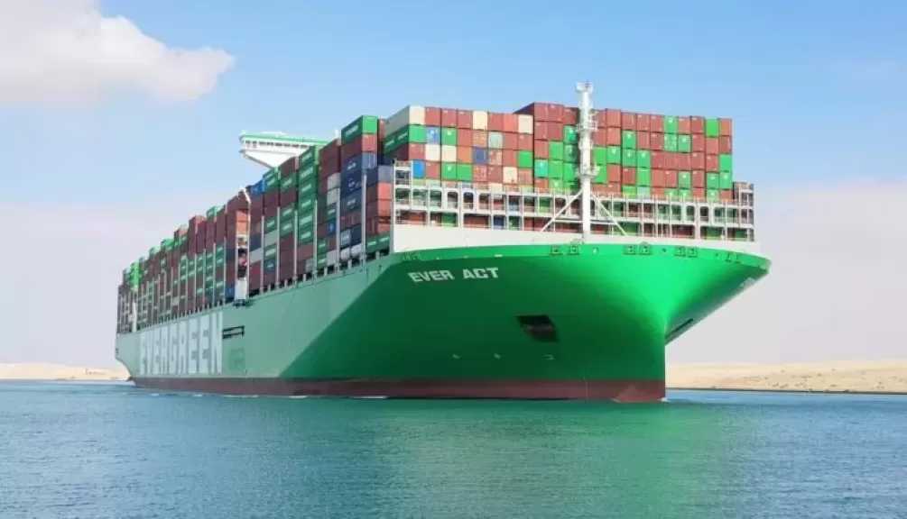 ارتفاع إيرادات قناة السويس 12.4% خلال الربع الأول من 2025/2026