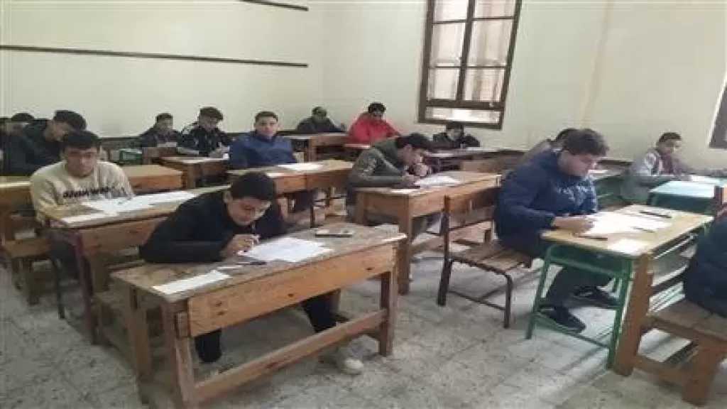 أمهات مصر: شكاوى من صعوبة امتحان دراسات الإعدادية بالإسكندرية والدقهلية