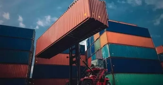 ميناء أكتوبر الجاف.. محور لوجستي متكامل يدعم حركة التجارة المصرية