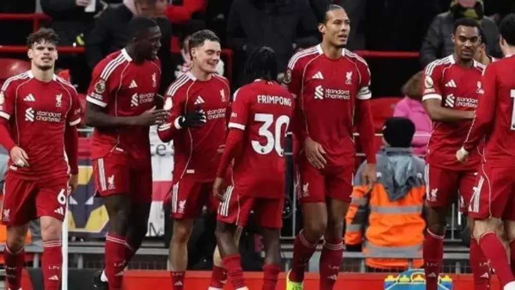 توتنهام يفاوض نجم ليفربول لضمه مجانًا