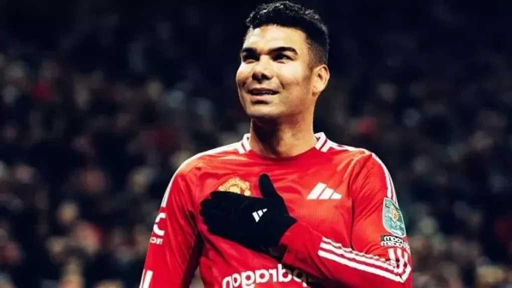 مانشستر يونايتد يدرس ضم 4 لاعبين لتعويض كاسيميرو