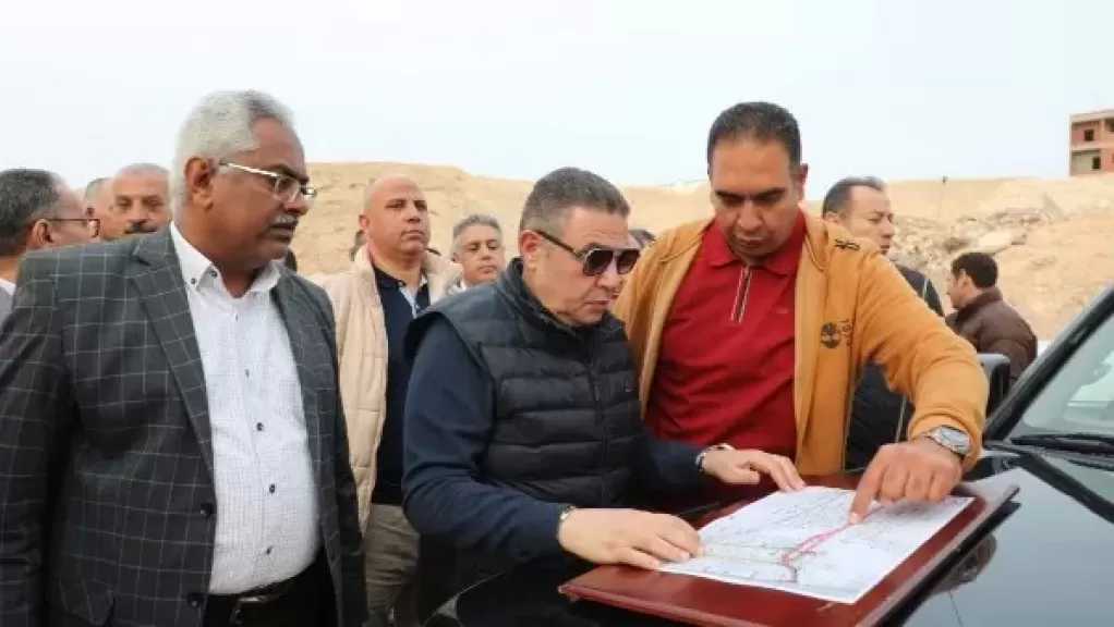 محافظ البحر الأحمر يفتتح طريق الثلاثيني الجديد بالغردقة لتسهيل الحركة المرورية